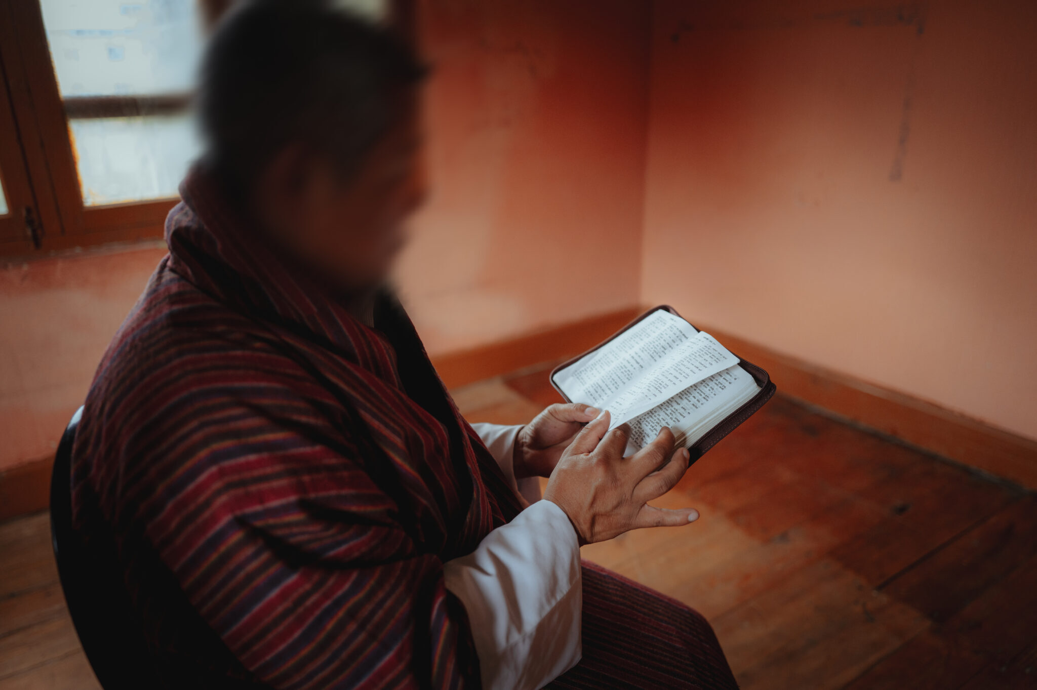 Dorji örömmel hordozza a keresztet minden nap, ahogyan Jézus tanította tanítványait