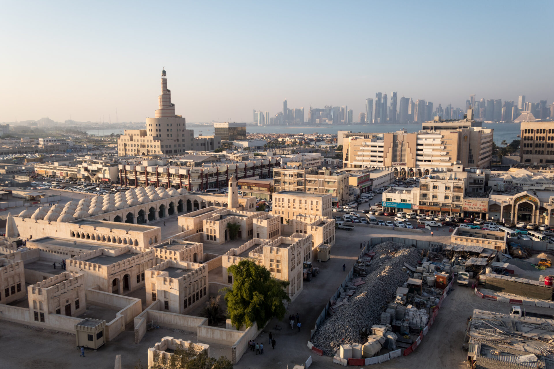 Doha városkép és látóhatár.